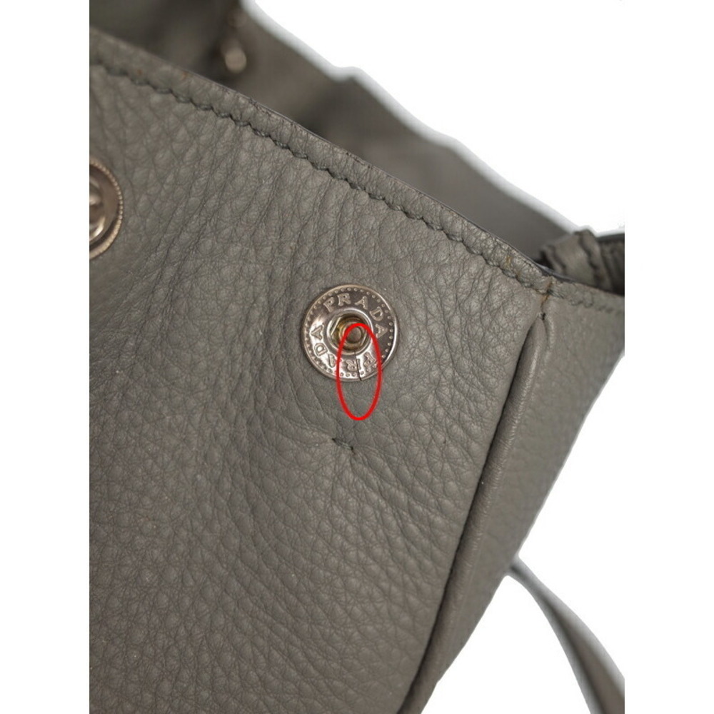 Prada Vitello Daino tote bag pebbled leather Gray - Picture 7 of 9
